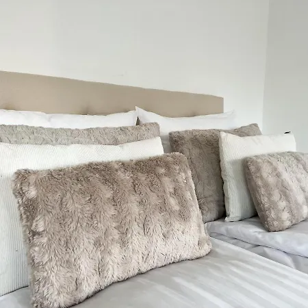 Apartman Aurora Iii By Booklapland