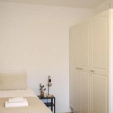 Aurora Iii By Booklapland Apartman